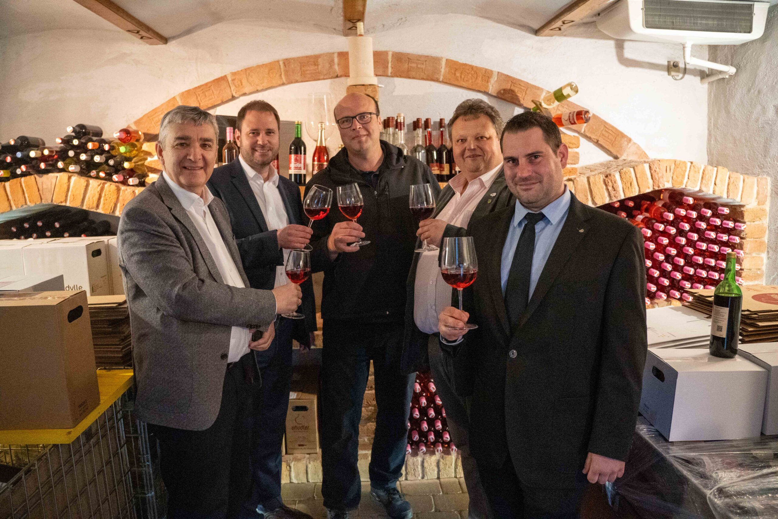 Weinbau Horvath in Inzenhof Weinbau Horvath in Inzenhof