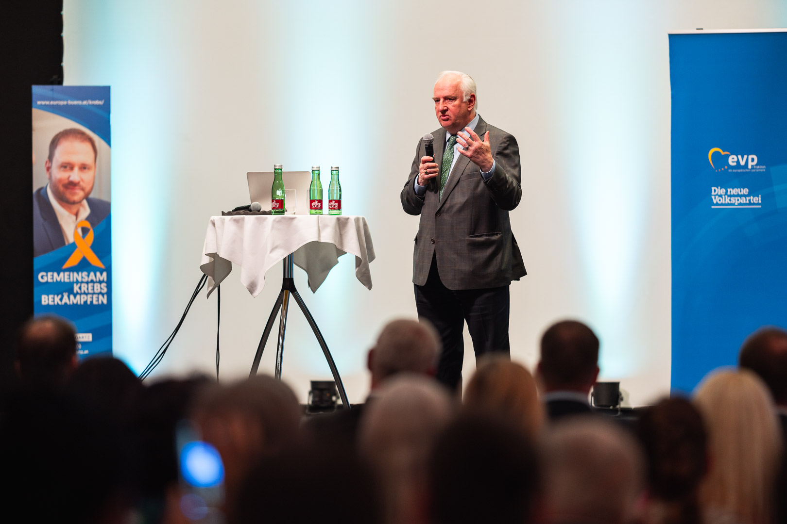 Prof. Dr. Eugen Hug Prof. Dr. Eugen Hug